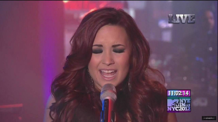 Demitzu (8) - Demi - December 31 - MTV New Years Eve Bash 2012 LIVE