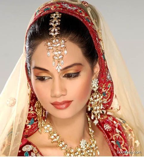 Indian_Brides_with_Eastern_Makeup_8 - Bijuteriile indiene