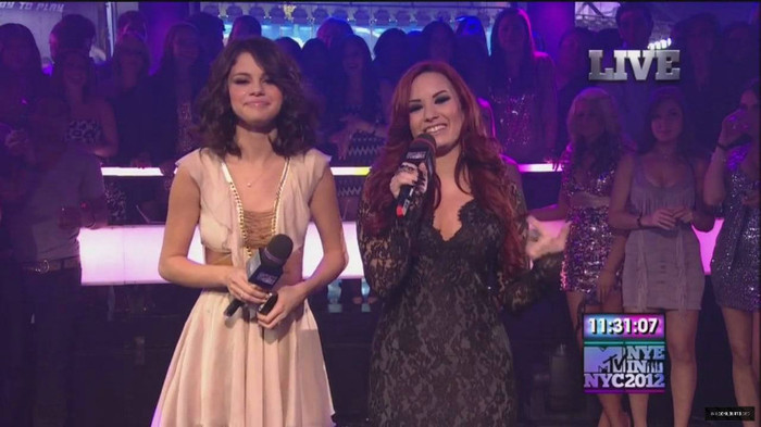 Demzu (10) - Demi - December 31 - MTV New Years Eve Bash 2012 Captures