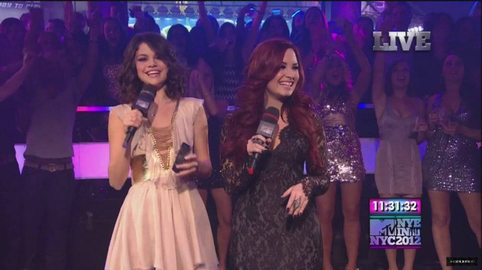 Demzu (26) - Demi - December 31 - MTV New Years Eve Bash 2012 Captures