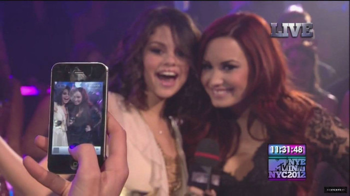 Demzu (36) - Demi - December 31 - MTV New Years Eve Bash 2012 Captures