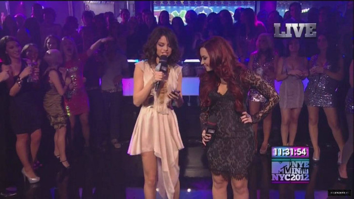 Demzu (39) - Demi - December 31 - MTV New Years Eve Bash 2012 Captures