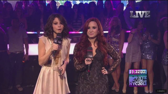 Demzu (44) - Demi - December 31 - MTV New Years Eve Bash 2012 Captures