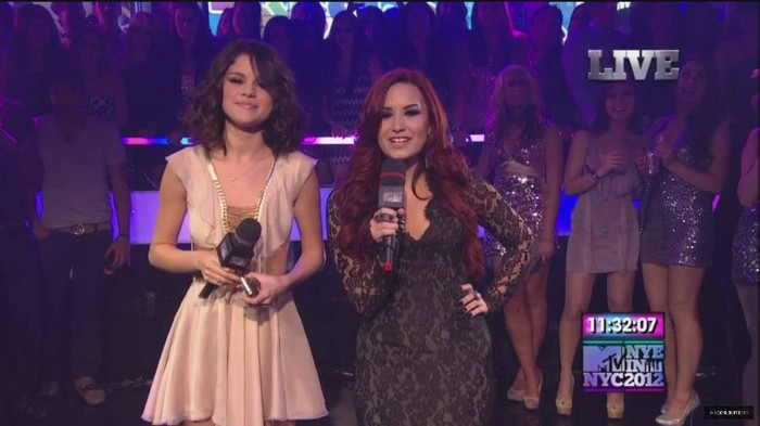 Demzu (47) - Demi - December 31 - MTV New Years Eve Bash 2012 Captures