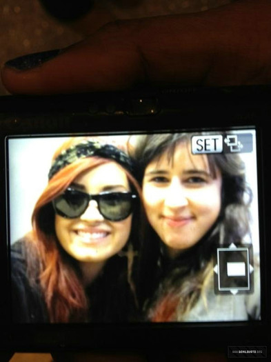 Demi - Demi - December 30 - In New York City with Fans