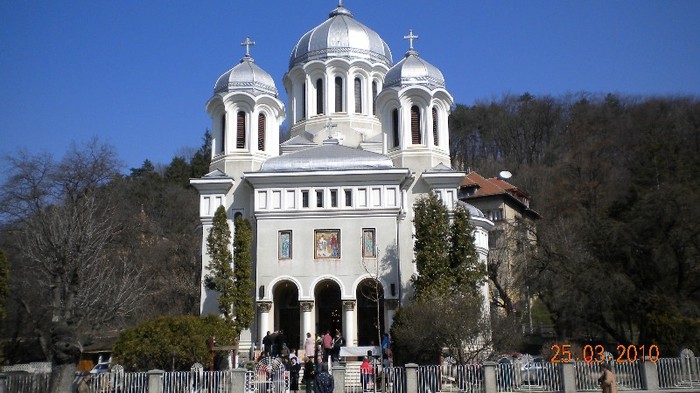 Biserica de pe Iorga - BRASOV - biserici