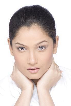 293969_287404727952032_234425526583286_1228023_1080502070_n - Ankita Lokhande