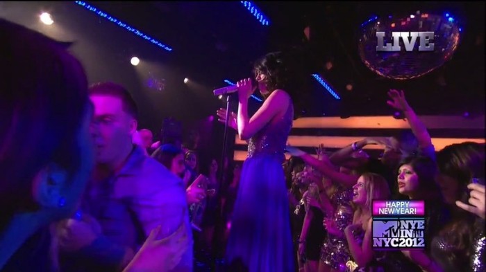 bscap0080 - Selena Gomez-Demi Lovato At The MTV NYE