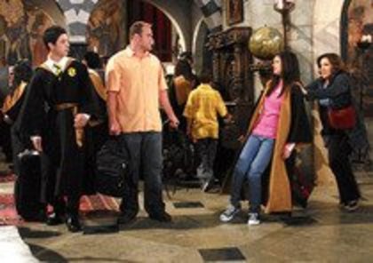 Wizards of Waverly Place (4)