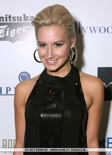 Ashley Tisdale - ASHLEY TISDALE LA ANNUAL YOUNG HOLLYWOOD AWARDS