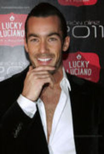 27990324_NJVZGWTEQ - Aaron Diaz