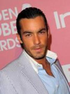 30650032_MHTLBSKVC - Aaron Diaz