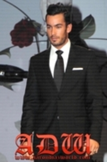 31269153_YGEYVNAHI - Aaron Diaz
