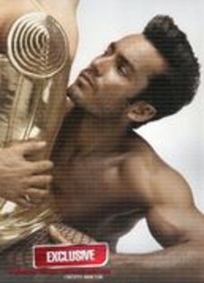 32930487_KFXAYSAHK - Aaron Diaz