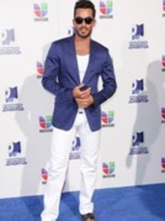 43268977_RQOKRFYJX - Aaron Diaz