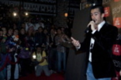 47394802_OVFJHKHRO - Aaron Diaz