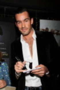 47394813_YJTBLJZTX - Aaron Diaz