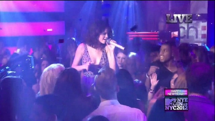 bscap0150 - Selena Gomez-Demi Lovato At The MTV NYE