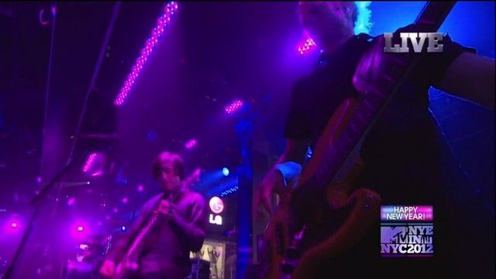 bscap0162 - Selena Gomez-Demi Lovato At The MTV NYE