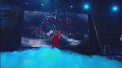 Demitzu (56) - Demi - September 10 - ALMA Awards Performs Skyscraper Captures