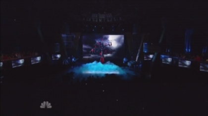 Demitzu (74) - Demi - September 10 - ALMA Awards Performs Skyscraper Captures