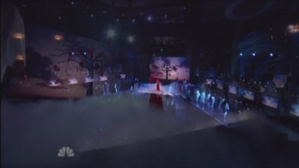 Demitzu (106) - Demi - September 10 - ALMA Awards Performs Skyscraper Captures