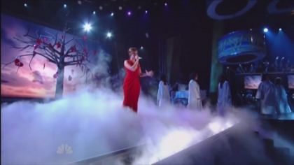 Demitzu (110) - Demi - September 10 - ALMA Awards Performs Skyscraper Captures
