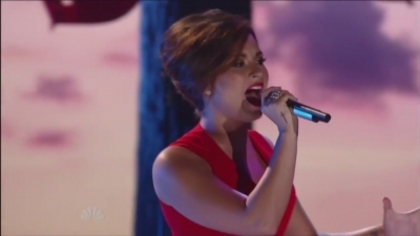Demitzu (122) - Demi - September 10 - ALMA Awards Performs Skyscraper Captures