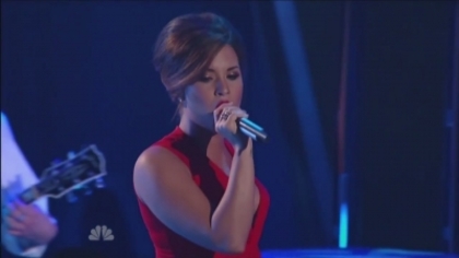 Demitzu (131) - Demi - September 10 - ALMA Awards Performs Skyscraper Captures