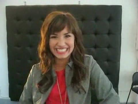 Demitzu meu - Demi - Popstar Video Interview Caps