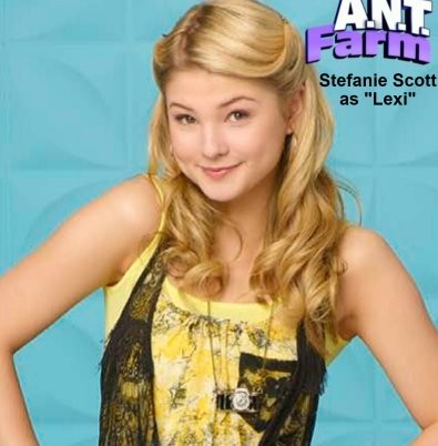 5b0344370e9ecb88cc8d33c67d4470f4 - Stefanie Scott