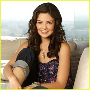 danielle-campbell-homecoming - Danielle Campbell