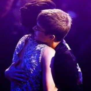 56685548_NMLIZYC2 - selena gomez