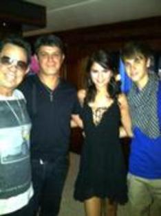 56685591_GDTXRPJ2 - selena gomez