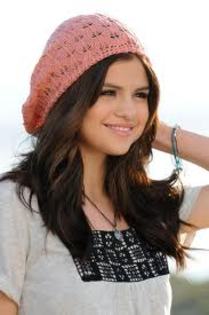 jhghkhjl - selena gomez