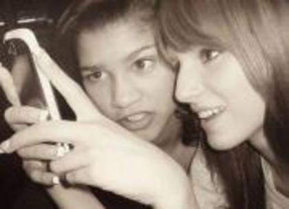 376464_136315443140344_100002856684940_159547_1749874873_a