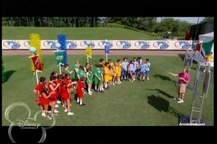 Demz (2) - Demi - Disney Channel Games 2008  Hang Tight - Week 2 Screencaps