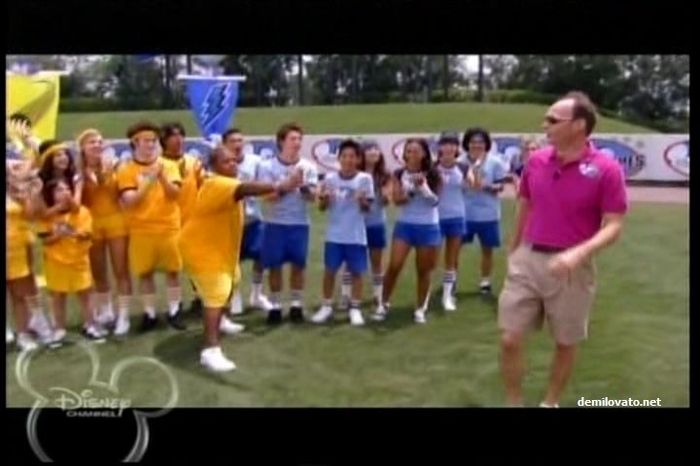 Demz (23) - Demi - Disney Channel Games 2008  Hang Tight - Week 2 Screencaps