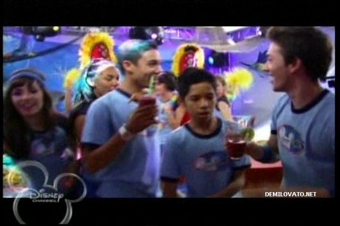 Demitzu (8) - Demi - Disney Channel Games 2008 - Chariot of Champions - Week 1 Screencaps