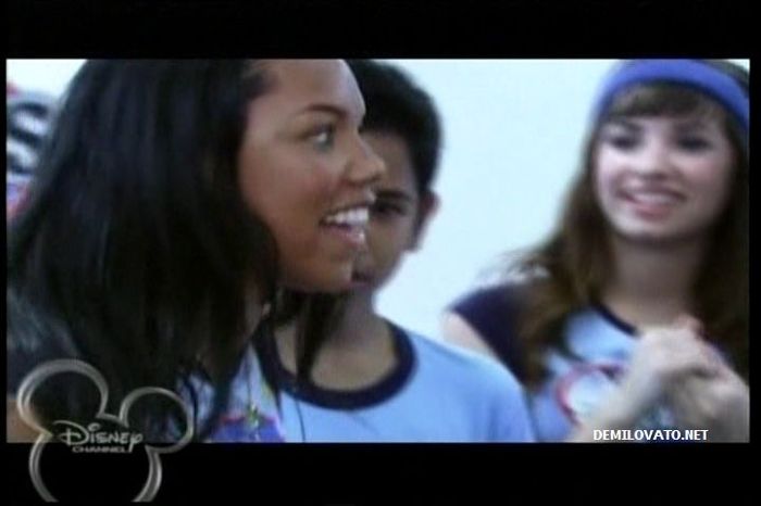 Demitzu (19) - Demi - Disney Channel Games 2008 - Chariot of Champions - Week 1 Screencaps