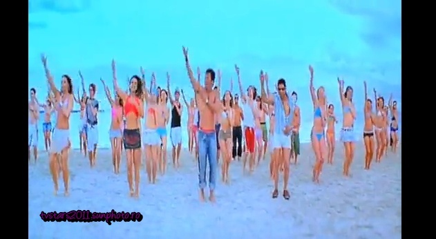 Salaam Namaste song (11)