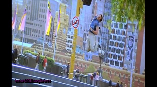 My Dil Goes Mmmm song (4) - Filmul - Salaam Namaste