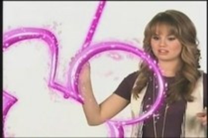 Debby Ryan intro Disney Chanel (15) - Debby Ryan intro Disney Chanel2