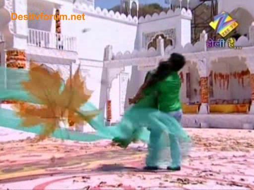 200067_197244316976003_174787245888377_592387_3539921_n - Archana si Manav in Choti Bahu 2