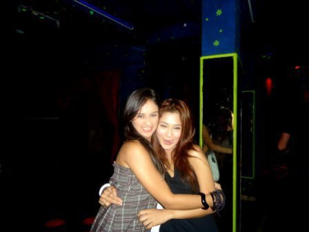168153_10150095238084556_165475334555_5896235_1352135_n - sara khan poze noi