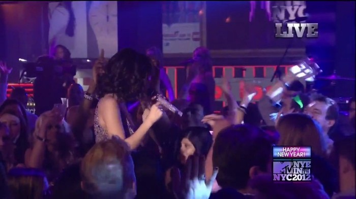 bscap0177 - Selena Gomez-Demi Lovato At The MTV NYE