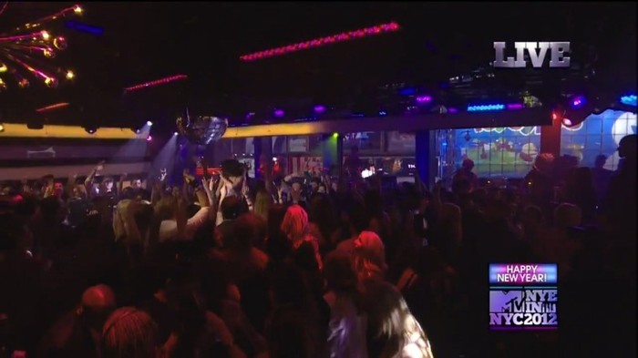 bscap0194 - Selena Gomez-Demi Lovato At The MTV NYE