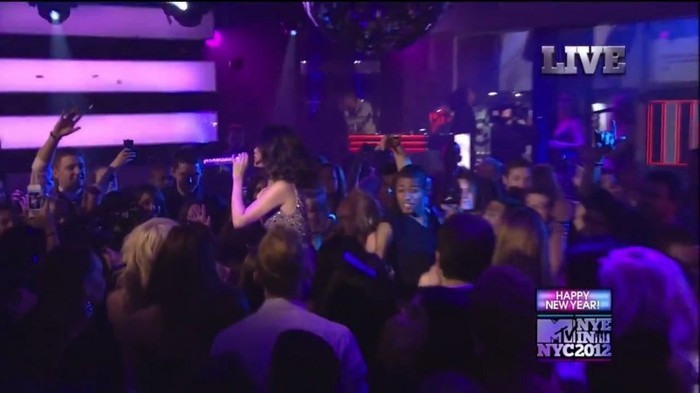 bscap0232 - Selena Gomez-Demi Lovato At The MTV NYE