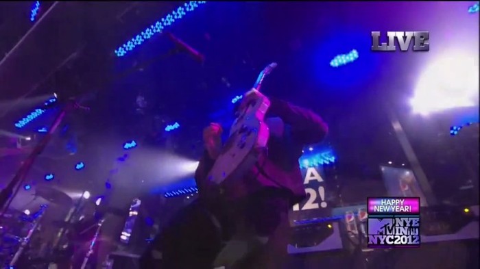 bscap0249 - Selena Gomez-Demi Lovato At The MTV NYE