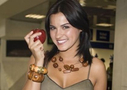 k04nfqejqrfa0knr - 1-Maite 5